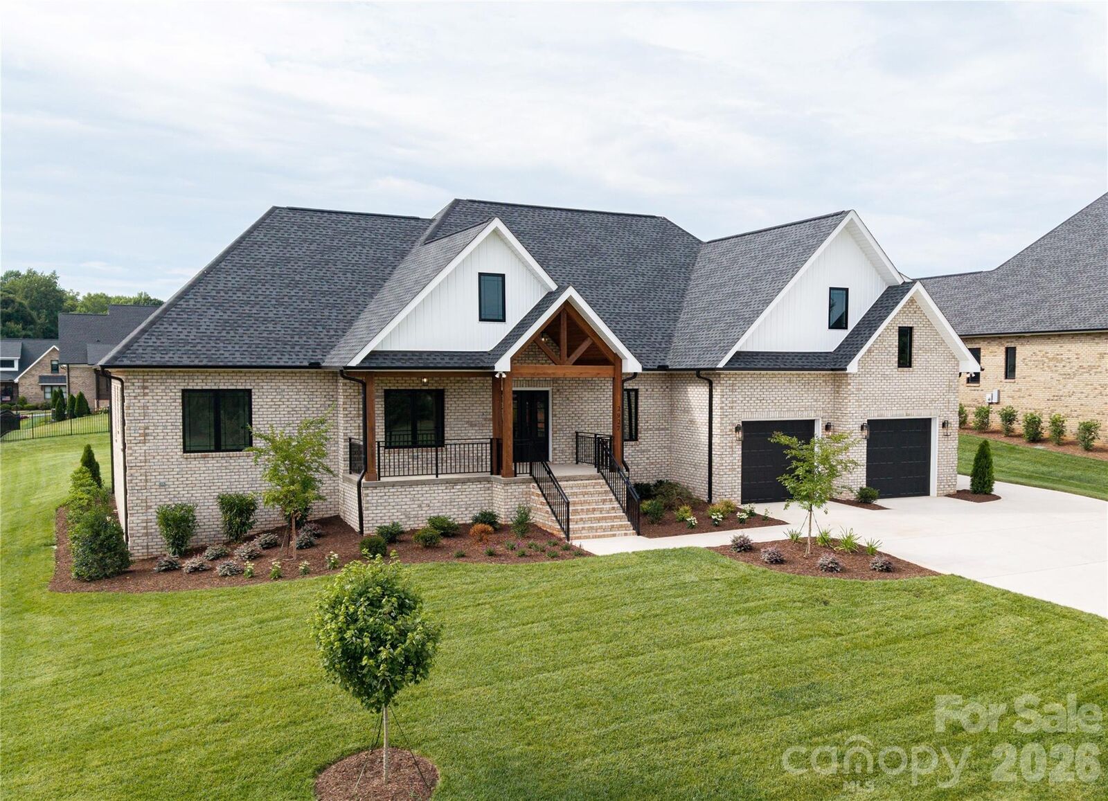 Property Photo: 2927 Tavistock Lane NC 28092