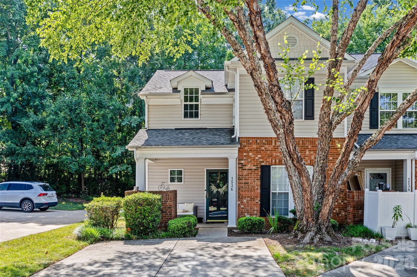 Property Photo: 1536 Anthem Court NC 28205