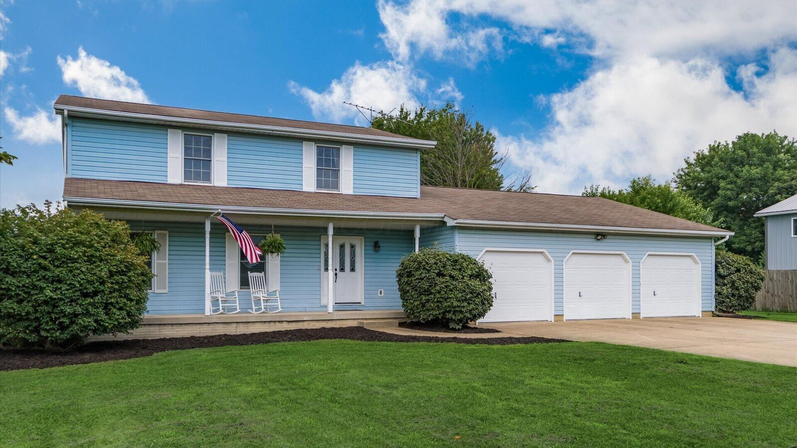 Property Photo: 4589 National SE Road OH 43025