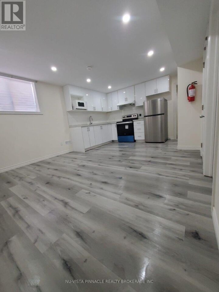Property Photo:  289 Middleton Avenue Lower  ON N6L 0E9 