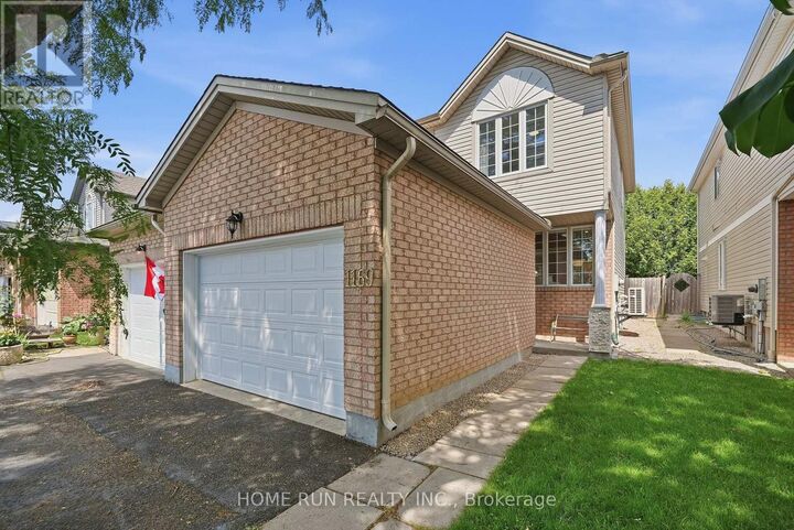 Property Photo: 1169 Clyde Avenue ON K2C 4B2