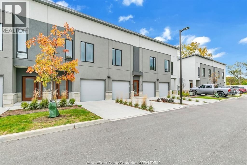 Property Photo: 550 Sandison Street 31 ON N9E 0A3