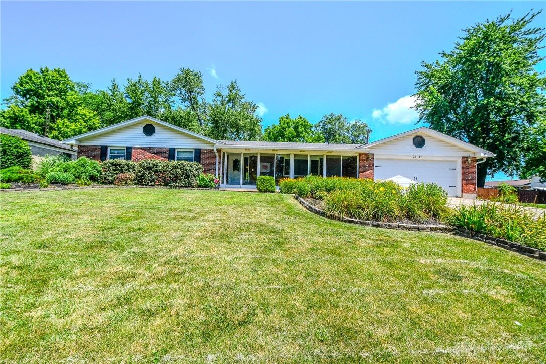 Property Photo: 2517 Banyon Drive OH 45431