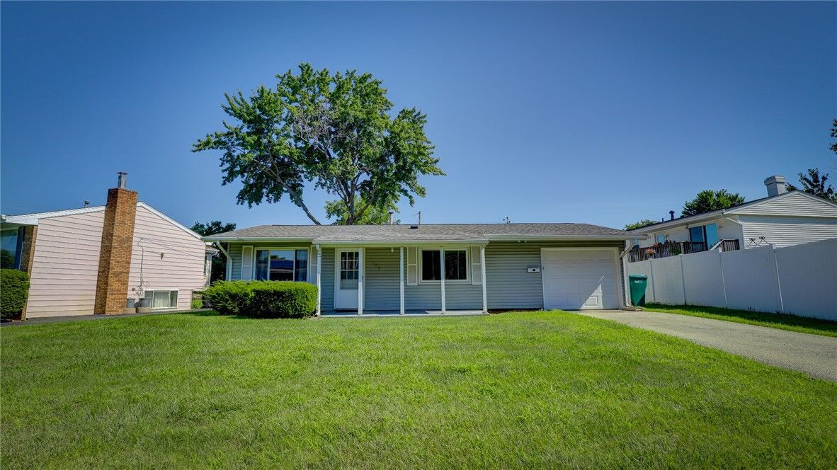Property Photo:  3124 Robin Drive  IL 62526 