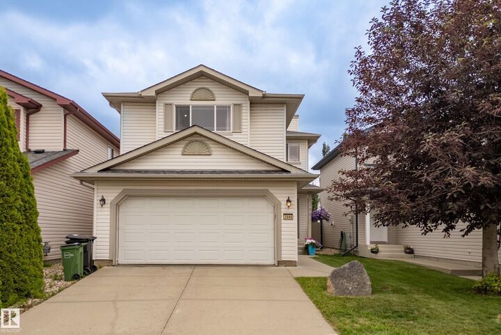 Property Photo:  3996 McMullen Green SW  AB T6W 1S8 