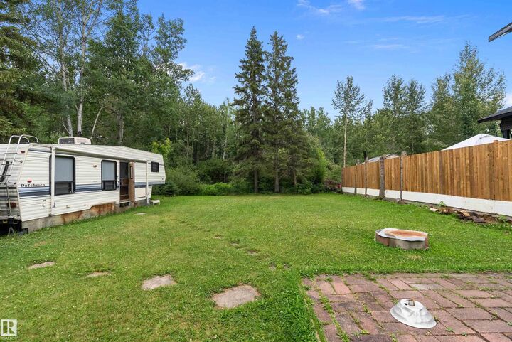 Property Photo: 211 2nd Avenue AB T0C 1X0