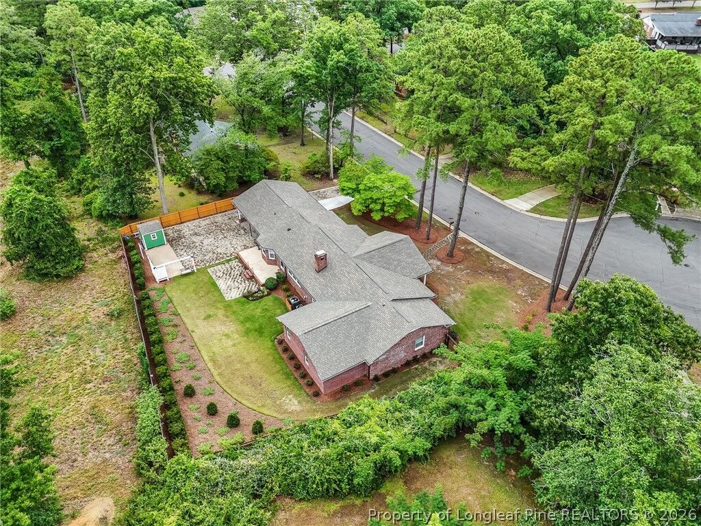 Property Photo:  335 Oberlin Court  NC 28303 