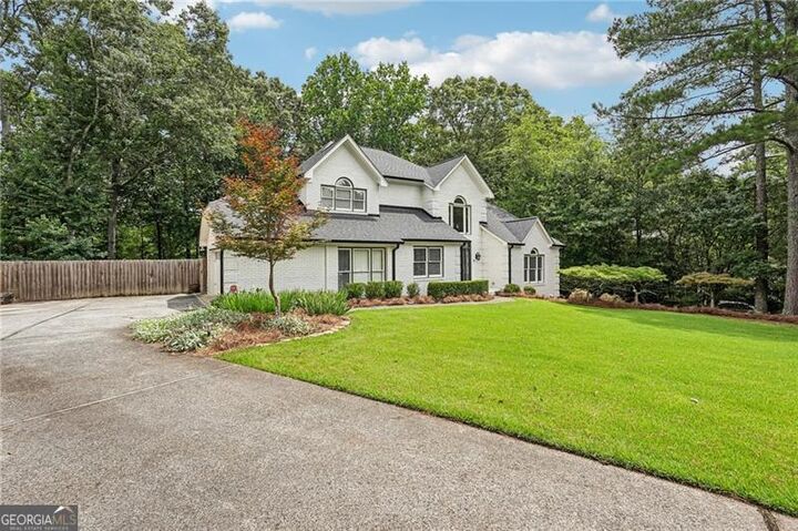 Property Photo:  5170 Forest Run Trace  GA 30022 