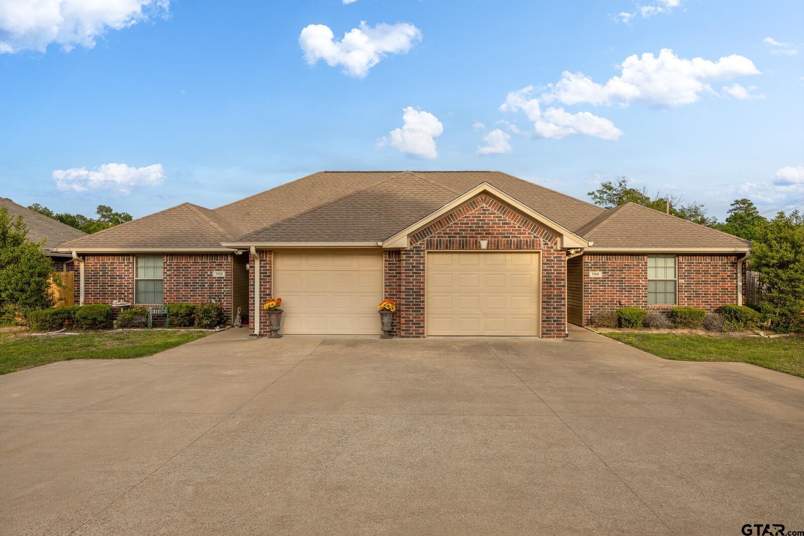Property Photo:  6906 Cr 1215  TX 75762 