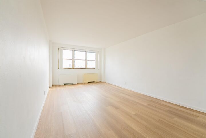 Property Photo: 7100 Blvd East 9K NJ 07093