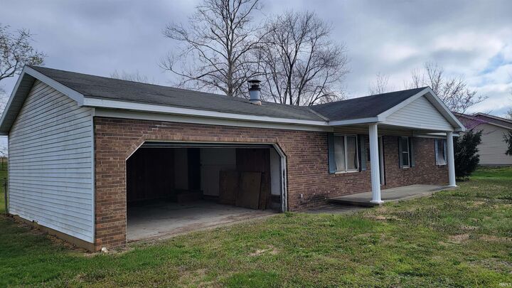 Property Photo:  1325 W Mackey Ferry Road  IN 47620-8127 