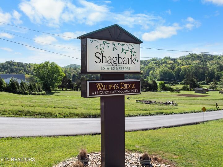 Property Photo:  Lot 4 Headrick Lead  TN 37862 