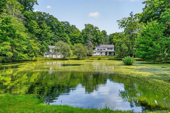 Property Photo:  82 Shingle House Road  NY 10546 
