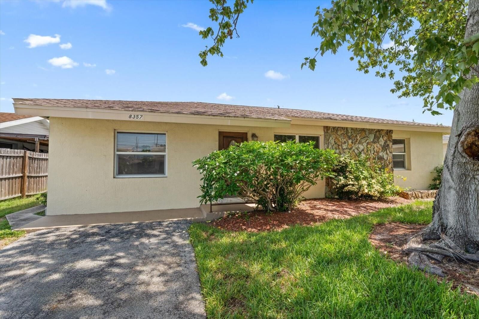 Property Photo:  8357 75th Avenue  FL 33777 