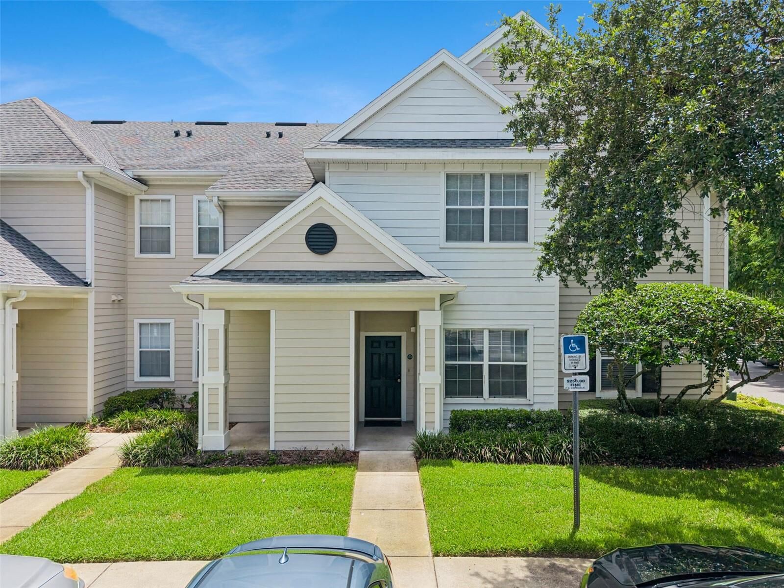 Property Photo:  200 Southern Pecan Circle 104  FL 34787 