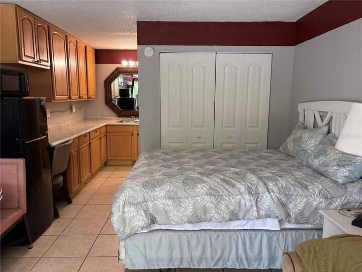 Property Photo:  7900 S Orange Blossom Trail 2009  FL 32809 
