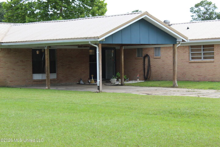 Property Photo: 8517 Greenfields Road MS 39562