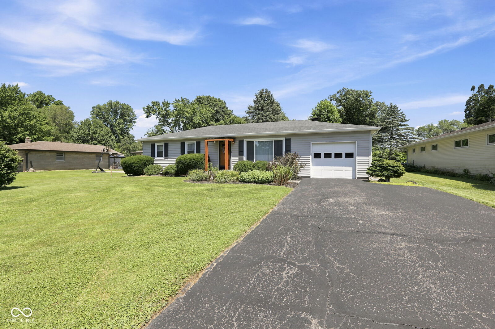 Property Photo: 342 Woodview Drive IN 46060