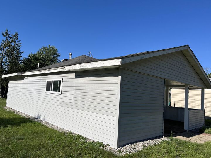 Property Photo: 2449 E 3rd Street MI 48756