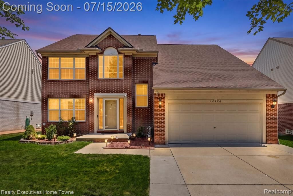 Property Photo:  38206 Brook Drive  MI 48312 1409 