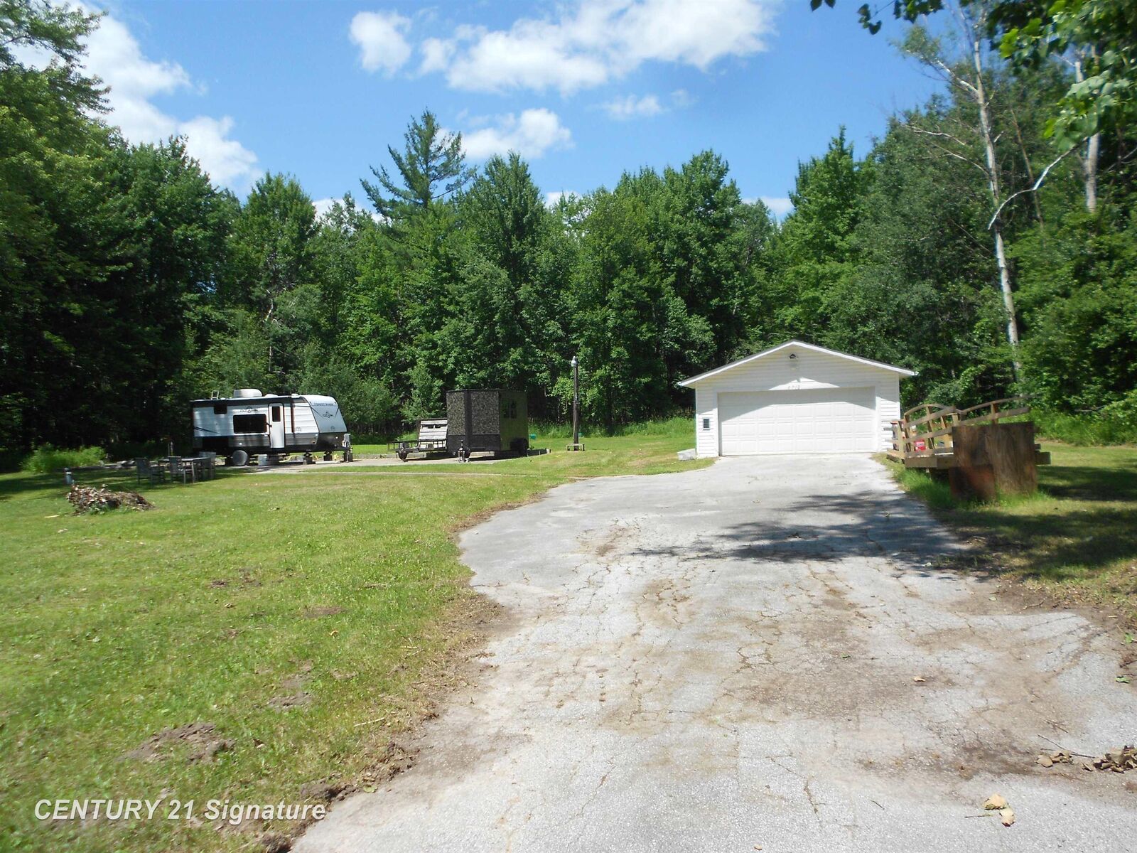Property Photo:  4712 Berry Road  MI 48659 