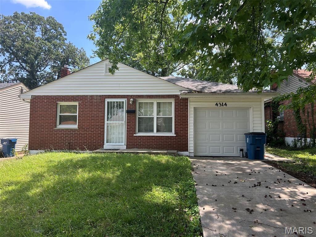 Property Photo: 4314 Melba Avenue MO 63121
