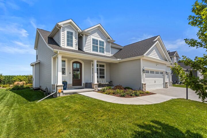 Property Photo: 906 Declaration Drive IL 61874