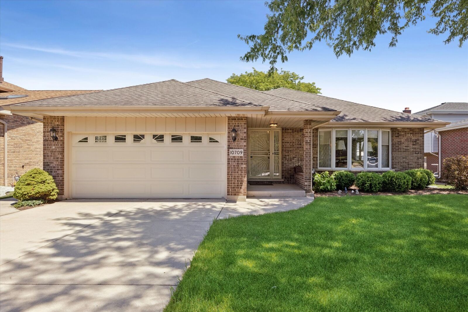 Property Photo: 10709 S Washington Street IL 60453