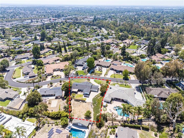 Property Photo: 9400 Portada Drive CA 90603