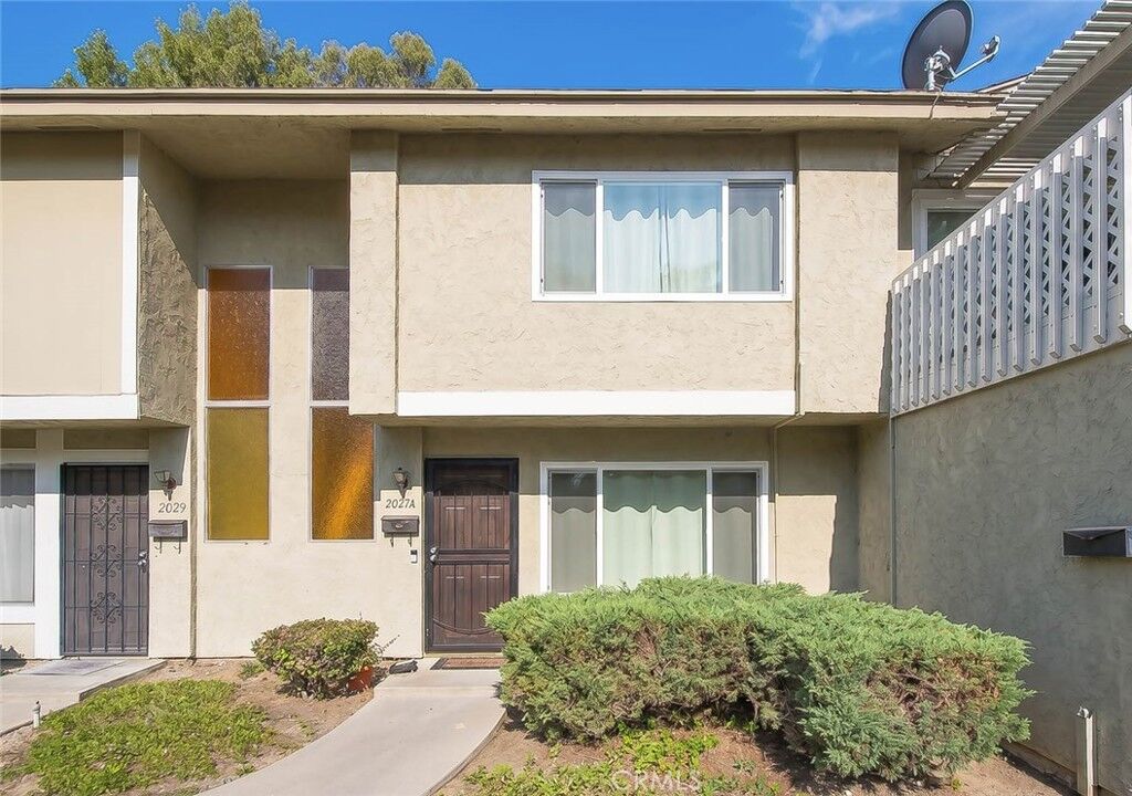Property Photo:  2027 E Aroma  CA 91791 