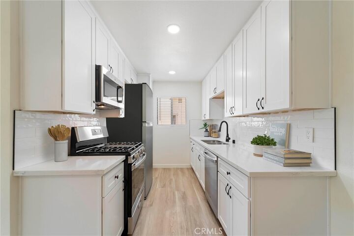 Property Photo:  1382 Via Santiago D  CA 92882 