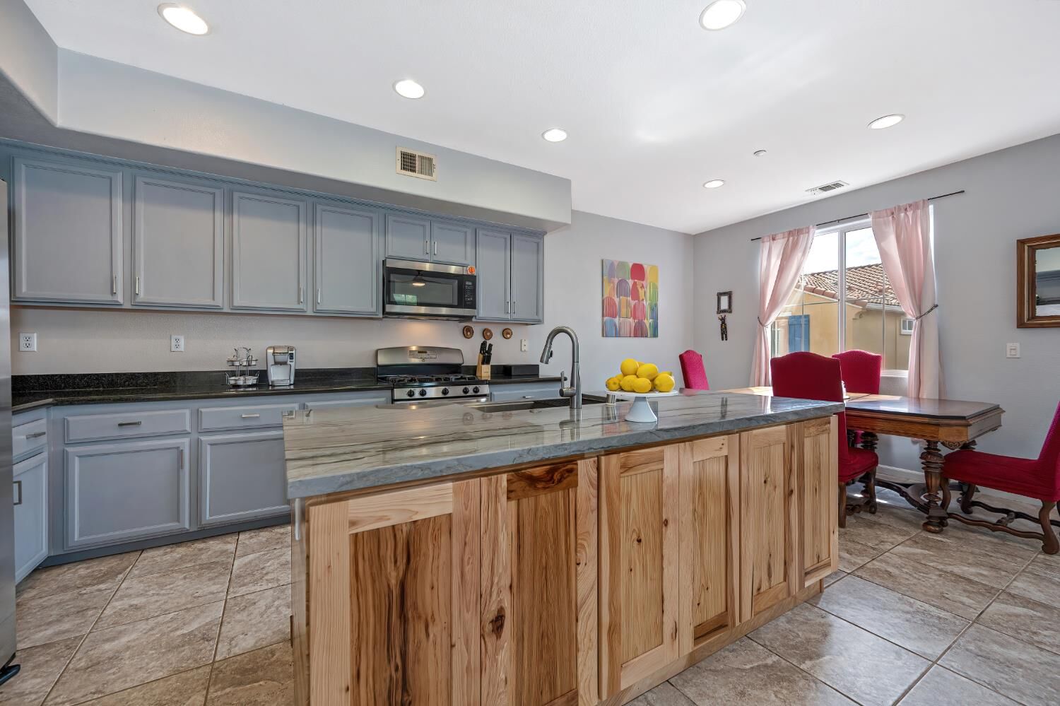 Property Photo: 1796 Camino Real Way CA 95747