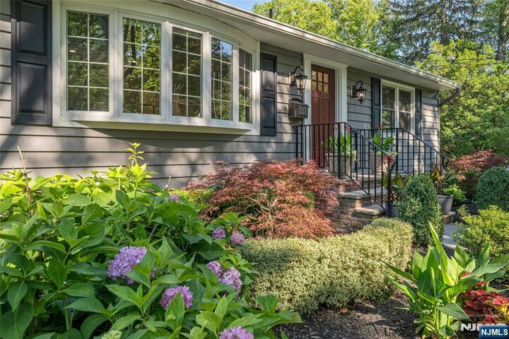 Property Photo:  131 Highwood Avenue  NJ 07452 