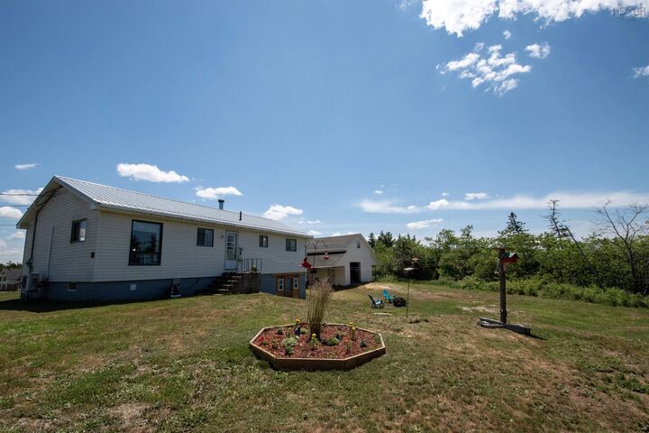 Property Photo:  27 Chemin De La Bloquine  NS B0W 3M0 