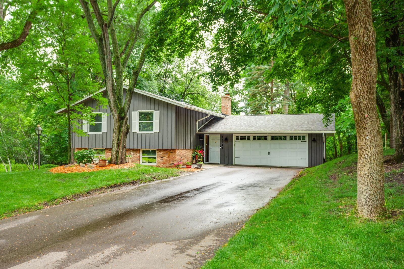 Property Photo:  15841 N Hillcrest Court  MN 55346 