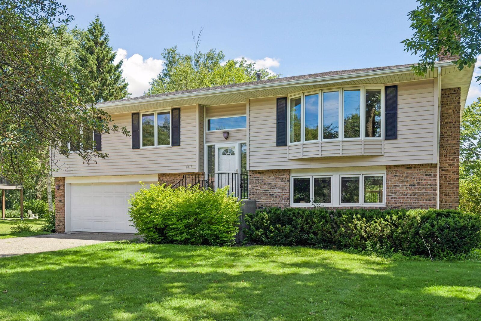 Property Photo:  1817 Welland Avenue  MN 55305 