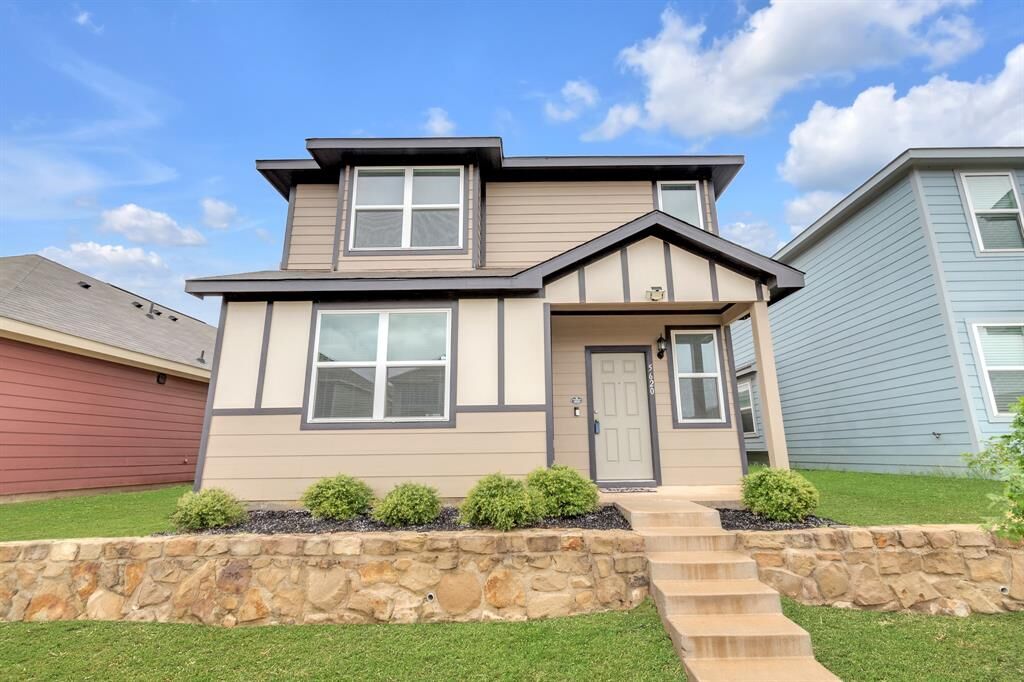 Property Photo: 5620 Topwater Trail TX 76119