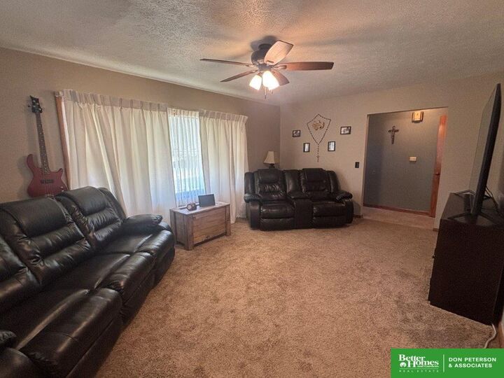 Property Photo: 207 W Cedar Street NE 68727