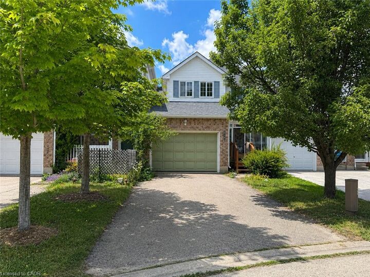 Property Photo:  321 Sable Court W  ON N2K 3Z4 