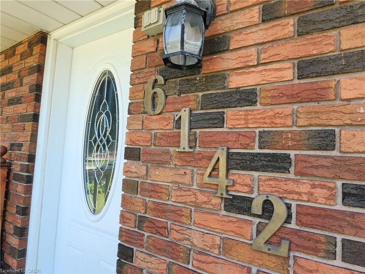 Property Photo: 6142 Scott Street ON L2E 3B5
