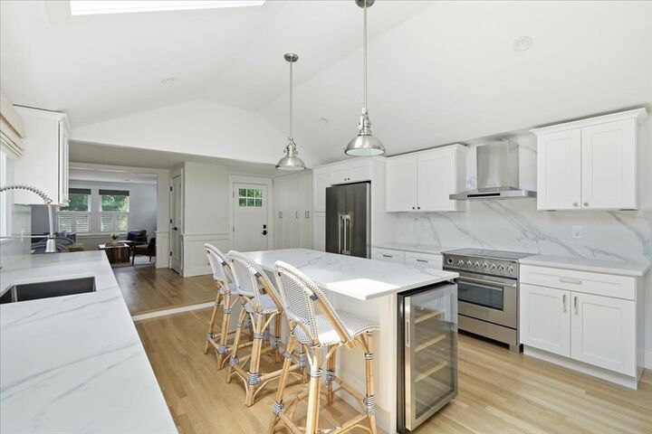 Property Photo:  19 Planters Field Ln  MA 02043 