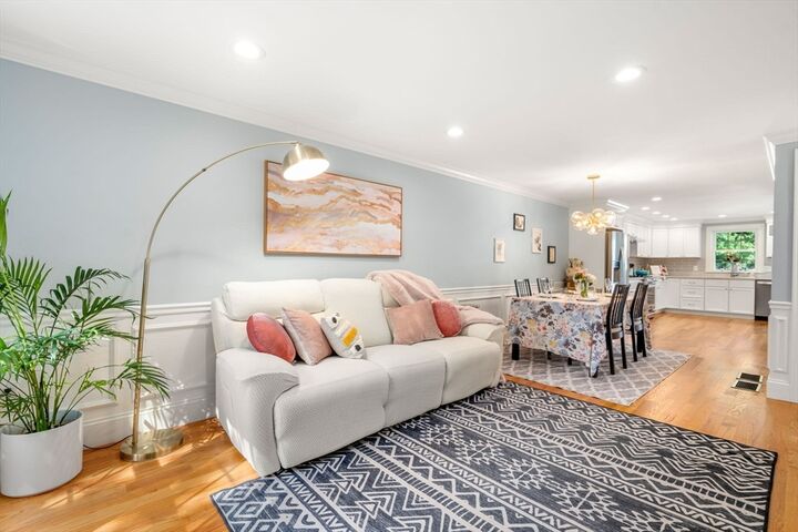Property Photo: 34 Washington St 34 MA 02474