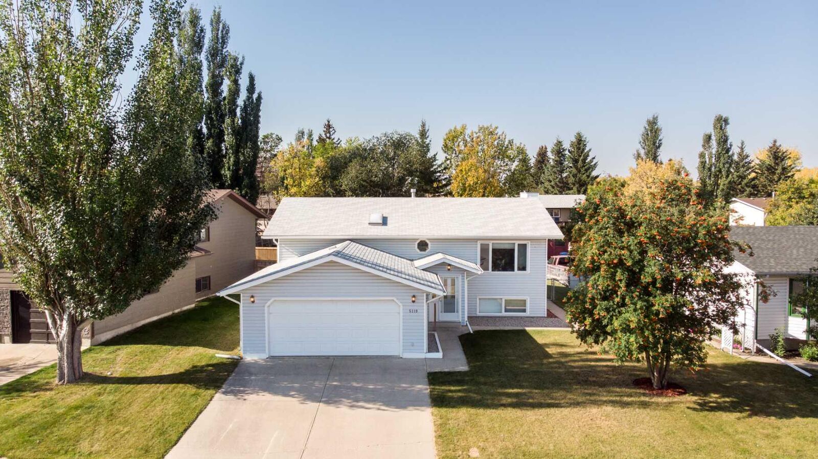 Property Photo: 5319 37 Street AB T4G 1G4