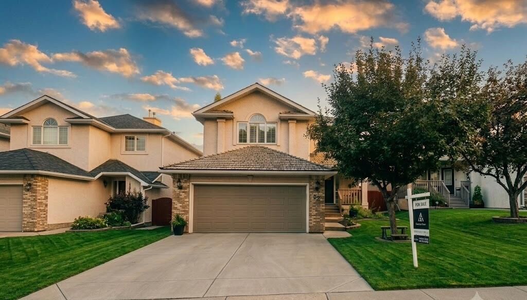 Property Photo: 82 Mt Gibraltar Heights SE AB T2Z 3R3