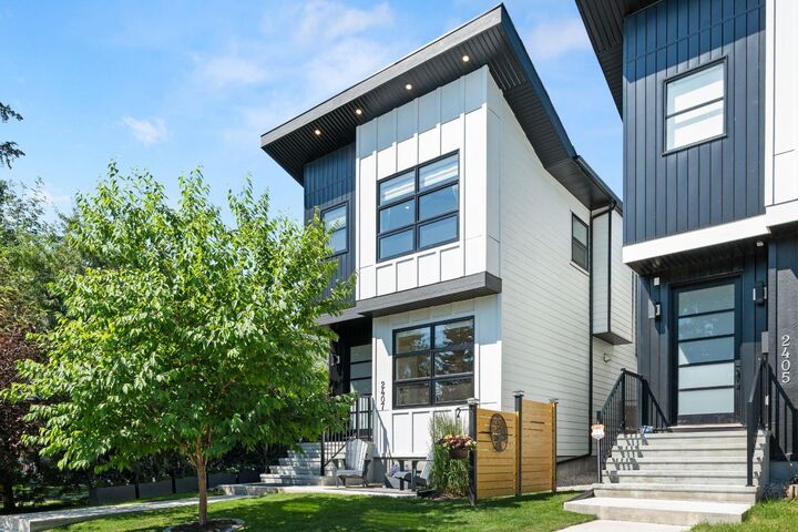 2407 33 Street SW — photo 1