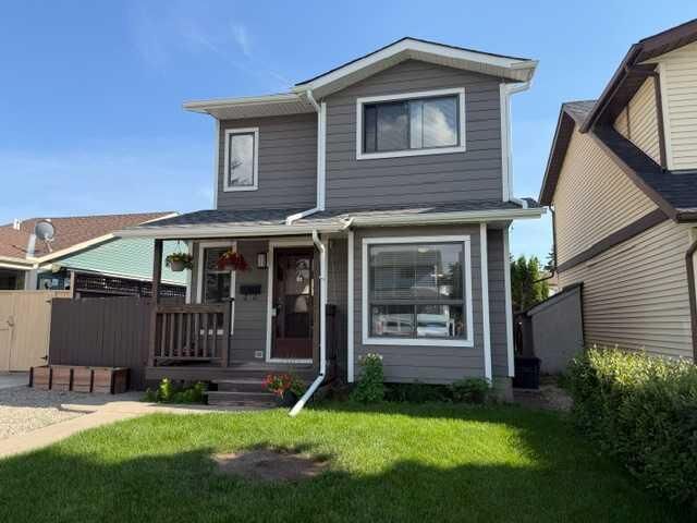 Property Photo: 96 Abberfield Crescent NE AB T2A 6N6