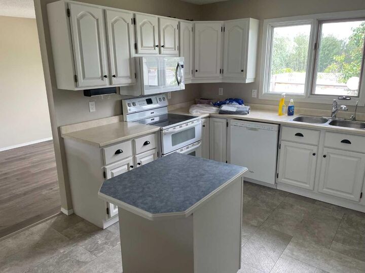 Property Photo: 11314 113 Avenue AB T0H 1L0