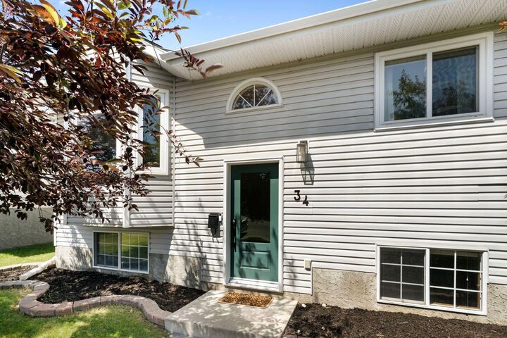 Property Photo:  34 West McManus Road  AB T4C 1L8 