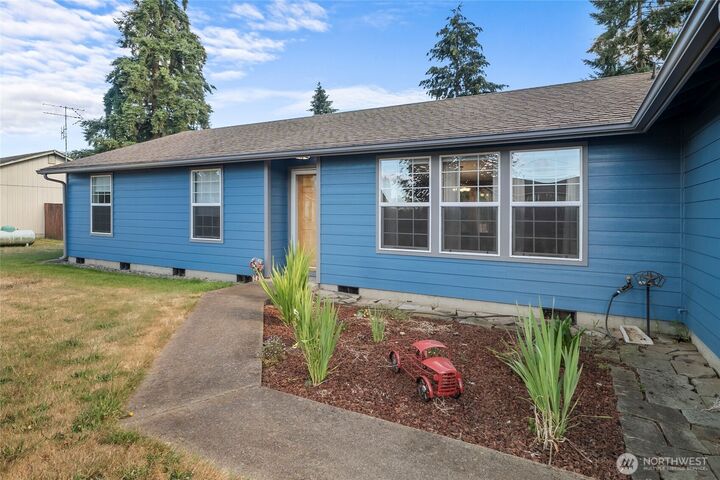 Property Photo:  5921  184th Lane SW  WA 98579 