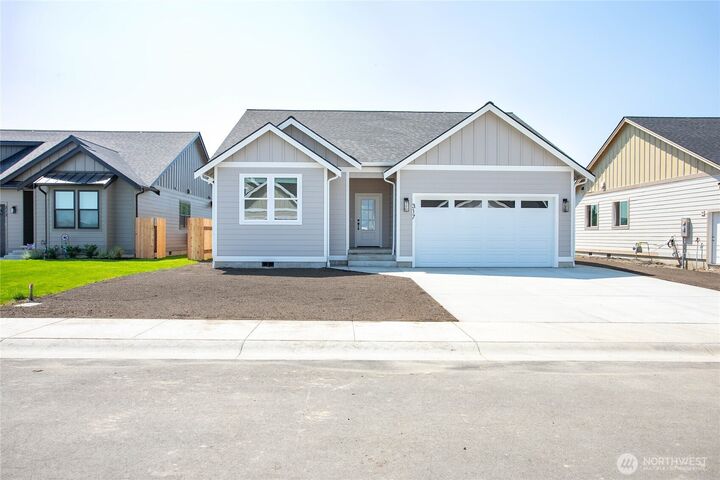 Property Photo:  317 W 3rd Street  WA 98247 